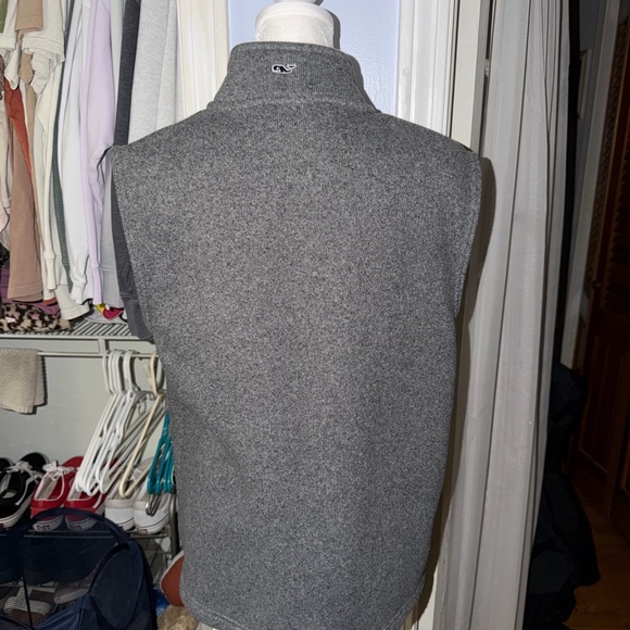 Vineyard Vines Heather Gray Fleece Vest - Picture 3 of 4